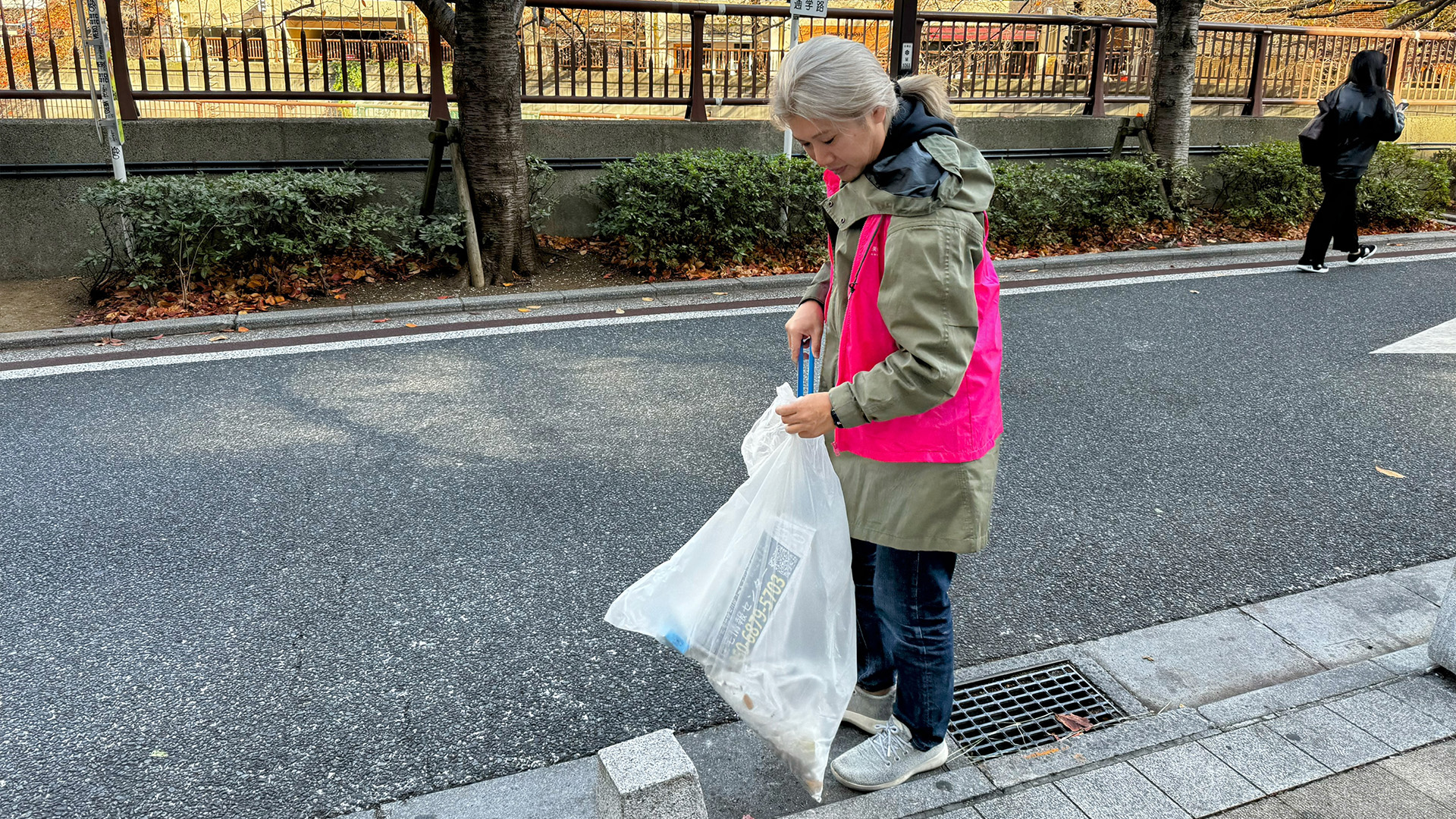 ゴミ拾い
